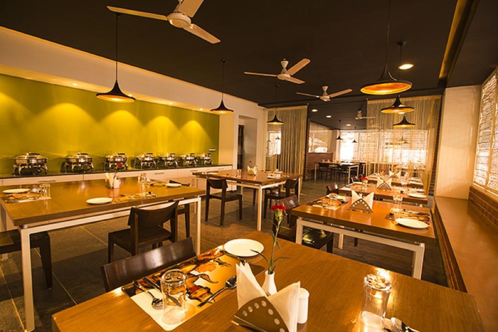 Vinaya Royal Inn Kammasandra Luaran gambar