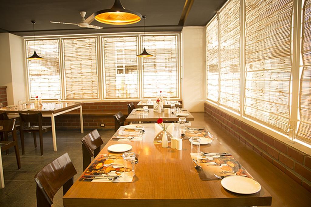 Vinaya Royal Inn Kammasandra Luaran gambar