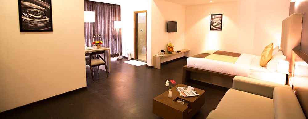 Vinaya Royal Inn Kammasandra Luaran gambar
