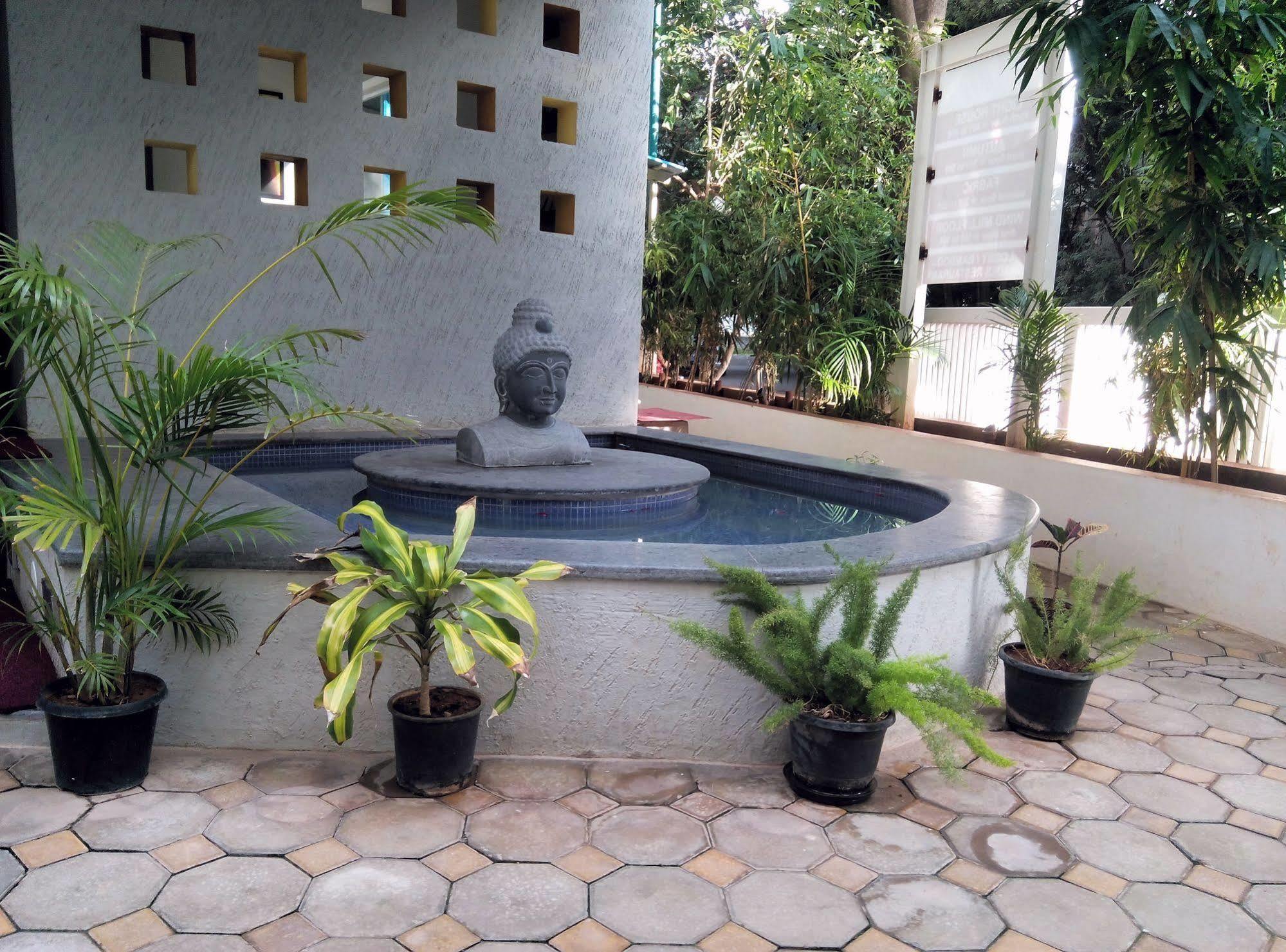 Vinaya Royal Inn Kammasandra Luaran gambar